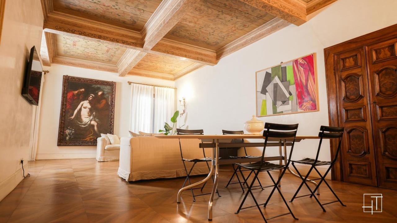 Ht - Casa Del Pittore In Piazza Delle Erbe Padova Eksteriør bilde